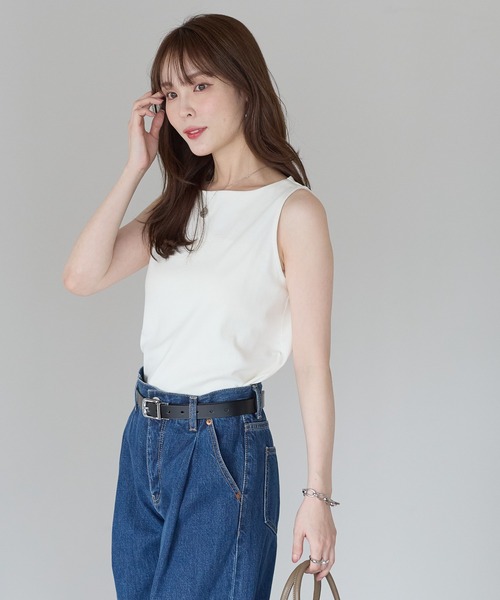 PREFERIR（プレフェリール）の「きれい見えボートネックタンクトップ｜上品見え・インナー使い・ON/OFF対応（タンクトップ・レディース・ブラック/カーキ/チャコールグレー/ベージュ/ホワイト・MEDIUM/LARGE）」の9枚目の写真