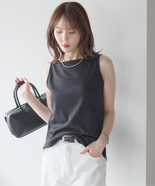 PREFERIR（プレフェリール）の「きれい見えボートネックタンクトップ｜上品見え・インナー使い・ON/OFF対応（タンクトップ・レディース・ブラック/カーキ/チャコールグレー/ベージュ/ホワイト・MEDIUM/LARGE）」の21枚目の写真