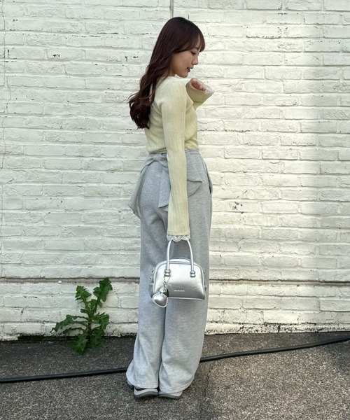Another Branch olive des olive（アナザーブランチオリーブデオリーブ）の「後ろ姿までかわいい！リボン付きバレルカットパンツ（スウェットパンツ・レディース・ブラック/トップグレー/ピンク・FREE）」の14枚目の写真