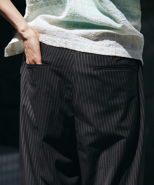 JOURNAL STANDARD（ジャーナルスタンダード）の「T/R バギー スラックス（スラックス・メンズ・グレー/ブラック系その他/ブラック/ネイビー・LARGE/MEDIUM）」の6枚目の写真