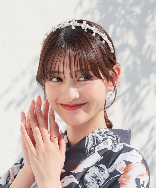 Honeys（ハニーズ）の「花モチーフカチューシャ（和装小物・レディース・シルバー/ゴールド・FREE）」の11枚目の写真