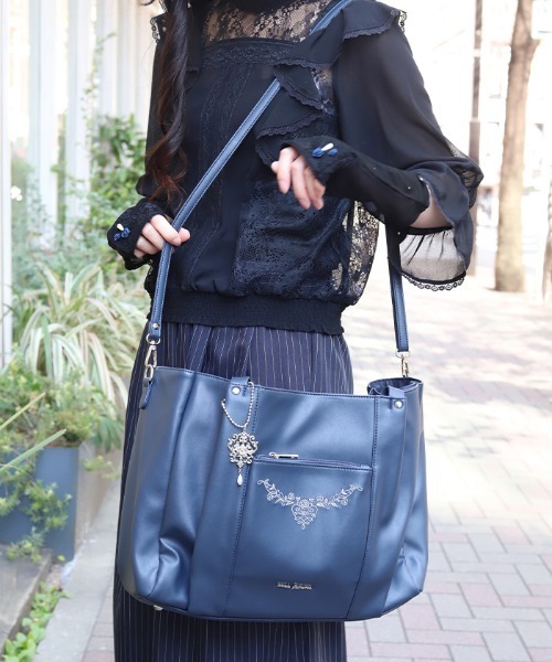 axes femme（アクシーズファム）の「薔薇刺繍多機能ビッグトート（トートバッグ・レディース・ネイビー/ミント/ピンク・FREE）」の6枚目の写真