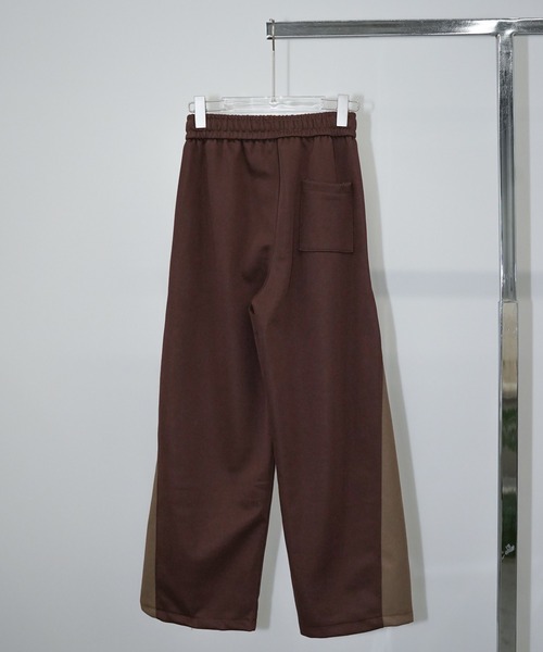 chuclla(チュクラ)の「カーブライン ワイドトラックパンツ chw26s257(スウェットパンツ・レディース・ブラウン・M/L)」の11枚目の写真