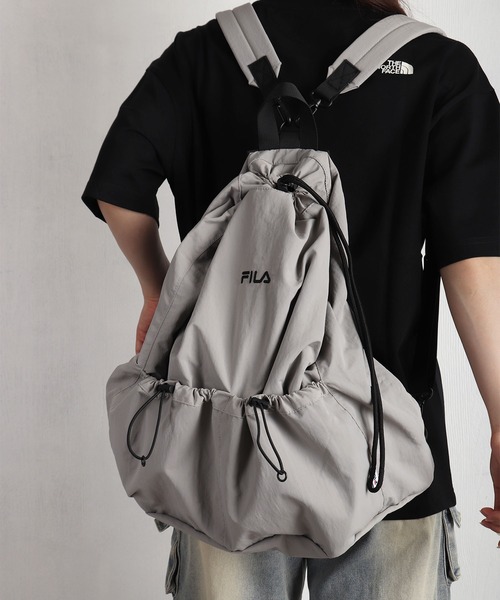 FILA(フィラ)の「FILA / フィラ ドローコード ナイロン 2WAYバッグ 軽量 大容量 A4対応(バックパック/リュック・メンズ・ブラック/ライトグレー/チャコール・FREE)」の20枚目の写真