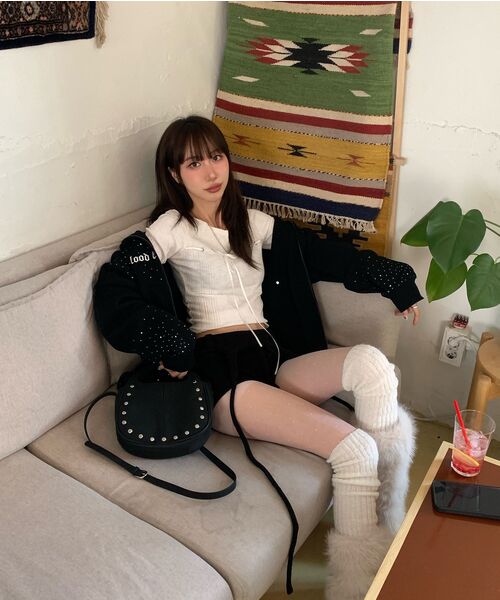 LENEE B（レニービー）の「ルント スタディッド クロスバッグ ヴィンテージブラック（メッセンジャーバッグ・レディース・その他・FREE）」の8枚目の写真
