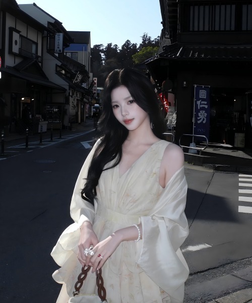 Aelina(エリナ)の「花柄ワンピース(ワンピース・レディース・ベージュ/イエロー・FREE)」の19枚目の写真