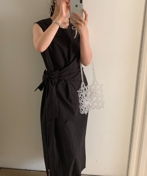 YUGA(ユーガ)の「YUGA_YGMC Korean-style Slit Side Twist Long Dress(ワンピース・レディース・カーキ・FREE)」の8枚目の写真