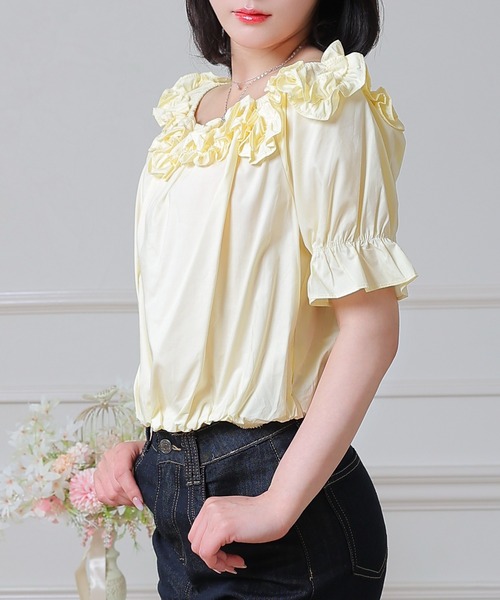 Anely(アネリー)の「Anely オフショル フリル パフスリーブ ショート ブラウス(シャツ/ブラウス・レディース・イエロー/ブラック/ホワイト・FREE)」の16枚目の写真