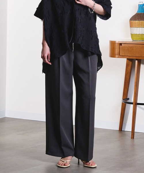 ROSE BUD(ローズバッド)の「TUCK EASY SLACKS(スラックス・レディース・チャコールグレー/ブラウン・S/M)」の1枚目の写真