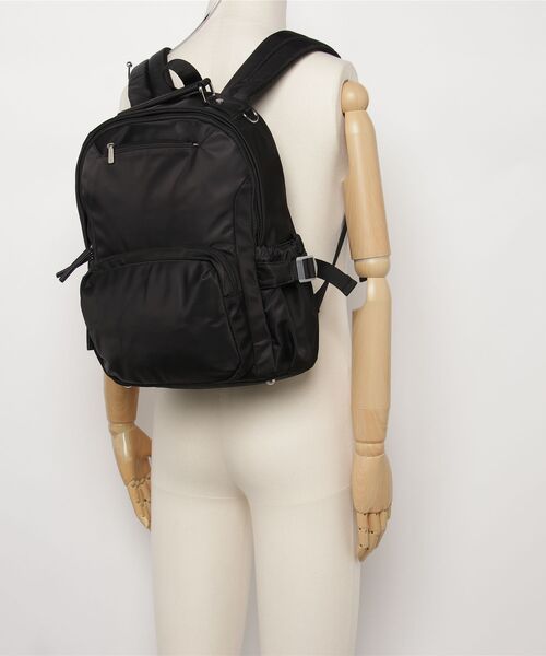 MAISON mou（メゾンムー）の「【 NATURAL BEAUTY BAG & WALLET 】 ミラ バックパック/リュック A4収納 撥水 多機能（バックパック/リュック・レディース・ベージュ/ブラック・FREE）」の6枚目の写真