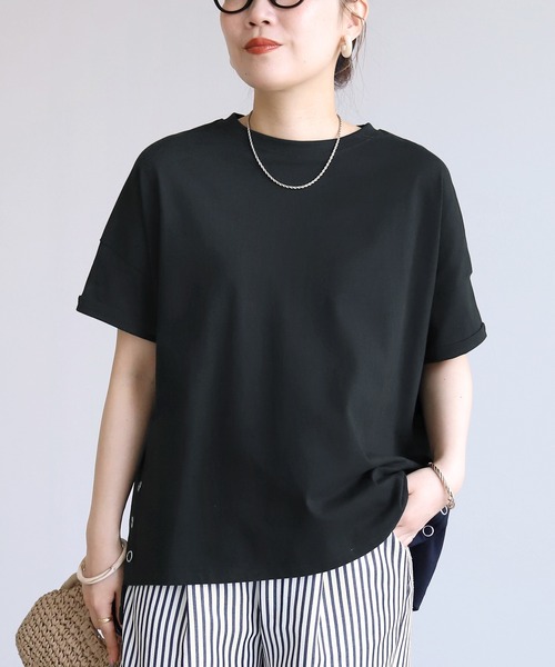 reca（レカ）の「裾ボタンTシャツ（Tシャツ/カットソー・レディース・オフホワイト/チャコール/ブラック・FREE）」の4枚目の写真