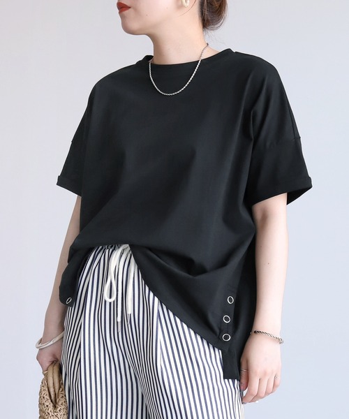 reca（レカ）の「裾ボタンTシャツ（Tシャツ/カットソー・レディース・オフホワイト/チャコール/ブラック・FREE）」の6枚目の写真