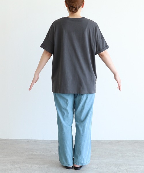 reca（レカ）の「裾ボタンTシャツ（Tシャツ/カットソー・レディース・オフホワイト/チャコール/ブラック・FREE）」の19枚目の写真