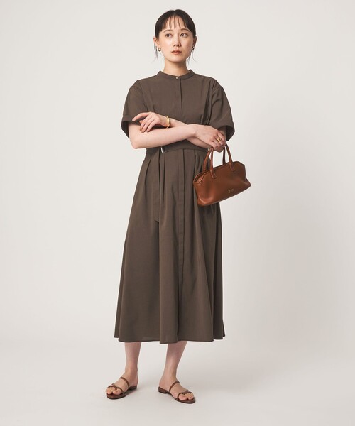 green label relaxing(グリーンレーベルリラクシング)の「ベルト フレア ワンピース マシンウォッシャブル 吸水速乾(ワンピース・レディース・ネイビー/ライトグレー/ブラウン系・36/38)」の8枚目の写真