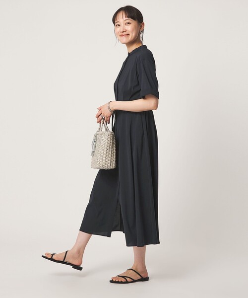 green label relaxing(グリーンレーベルリラクシング)の「ベルト フレア ワンピース マシンウォッシャブル 吸水速乾(ワンピース・レディース・ネイビー/ライトグレー/ブラウン系・36/38)」の12枚目の写真