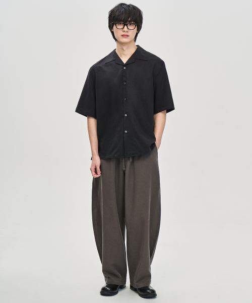 PRAIRIE(KR)(プレーリー)の「リネンオープンカラー半袖シャツ (BLACK)(シャツ/ブラウス・メンズ・ブラック・MEDIUM/LARGE)」の4枚目の写真
