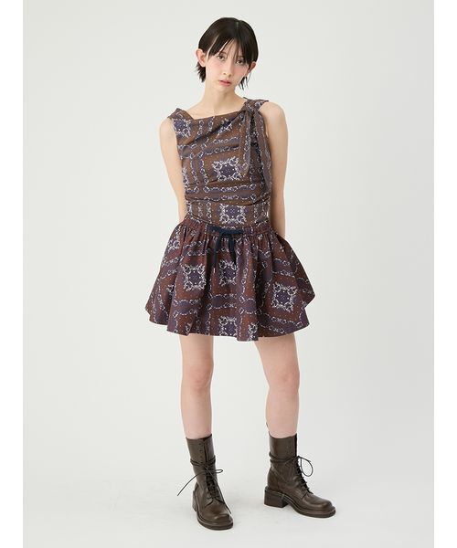 LILY BROWN(リリーブラウン)の「ドレープペイズリー柄マルチウェイトップス(Tシャツ/カットソー・レディース・アイボリー/ブラウン/ブルー・F)」の18枚目の写真