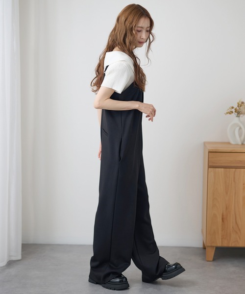DAYRA(デイラ)の「バックV ダブルポケット ストレッチ サロペット パンツ(サロペット/オーバーオール・レディース・ブラック/ダークグレー/ネイビー・FREE)」の6枚目の写真