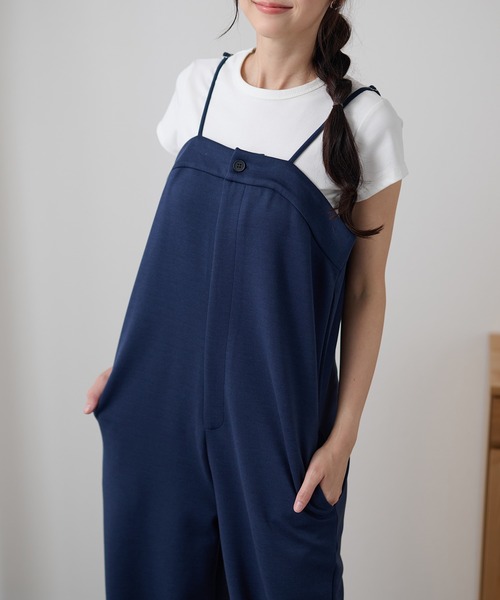 DAYRA(デイラ)の「バックV ダブルポケット ストレッチ サロペット パンツ(サロペット/オーバーオール・レディース・ブラック/ダークグレー/ネイビー・FREE)」の21枚目の写真