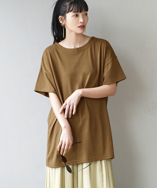 zootie(ズーティー)の「URBAN PLUS オーバーカットソー(Tシャツ/カットソー・レディース・ネイビー/ダークグリーン/ライトベージュ/スモークピンク/グレイッシュベージュ/テラコッタ/グレイッシュブルー/アイボリー/チャコール/ブラック/ライトブルー/ブラウン系その他/オフホワイト・フリー)」の6枚目の写真