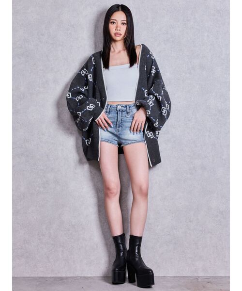 GYDA(ジェイダ)の「GG glitter quiltingニットカーディガン(カーディガン/ボレロ・レディース・チャコールグレー/ブラック/オフホワイト・FREE)」の14枚目の写真