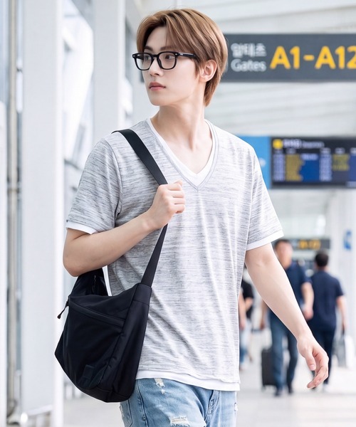 B.I.D.(ビーアイディー)の「《Bd》ユニセックス 杢天竺 レイヤード VネックTシャツ(Tシャツ/カットソー・メンズ・ホワイト/ブラック/グレー/ワインレッド・LARGE/X-LARGE/MEDIUM)」の2枚目の写真