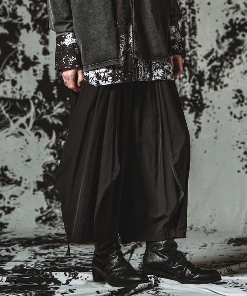 NO ID.(ノーアイディ)の「【NO ID.】3D Gather Baggy Trousers / 3Dギャザーバギートラウザーズ(その他パンツ・メンズ・ブラック/その他22/その他23・1/2)」の13枚目の写真