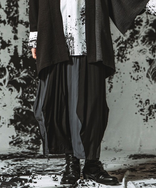 NO ID.(ノーアイディ)の「【NO ID.】3D Gather Baggy Trousers / 3Dギャザーバギートラウザーズ(その他パンツ・メンズ・ブラック/その他22/その他23・1/2)」の18枚目の写真
