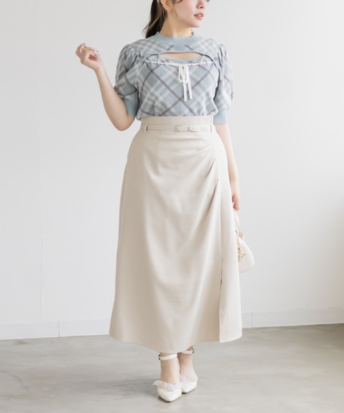 CLETTE(クレット)の「ベルト付きタックデザインスカート(スカート・レディース・ブラック/グレイッシュベージュ/グレー・LL/4L/3L)」の14枚目の写真