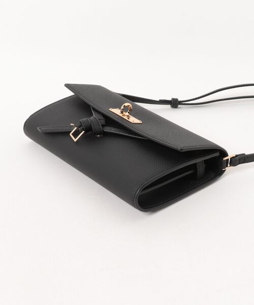 CHARLES & KEITH(チャールズ & キース)の「Tricha トリチャ ノットベルト クロスボディバッグ(ボディバッグ/ウエストポーチ・レディース・ブラック/ベージュ系その他6・XS)」の15枚目の写真