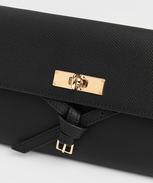 CHARLES & KEITH(チャールズ & キース)の「Tricha トリチャ ノットベルト クロスボディバッグ(ボディバッグ/ウエストポーチ・レディース・ブラック/ベージュ系その他6・XS)」の13枚目の写真