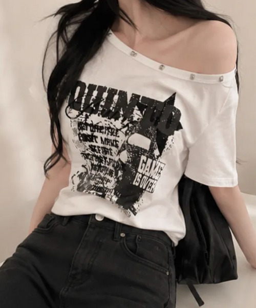 VIVID LADY(ビビッドレディー)の「アシンメトリーメタルネック 半袖Tシャツ(Tシャツ/カットソー・レディース・ホワイト/ライトグレー/レッド/ブラック/ネイビー・FREE)」の7枚目の写真