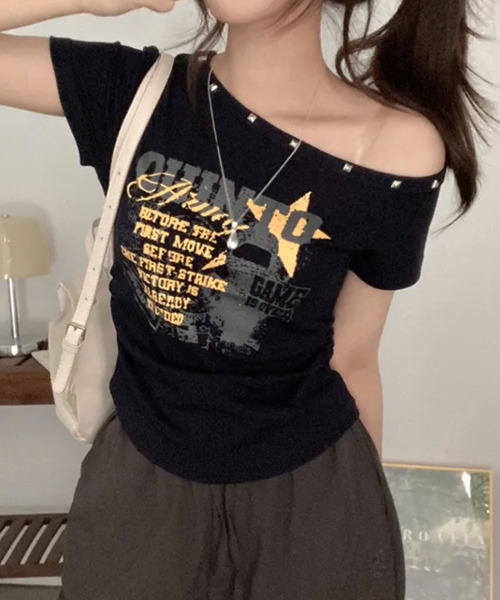 VIVID LADY(ビビッドレディー)の「アシンメトリーメタルネック 半袖Tシャツ(Tシャツ/カットソー・レディース・ホワイト/ライトグレー/レッド/ブラック/ネイビー・FREE)」の19枚目の写真