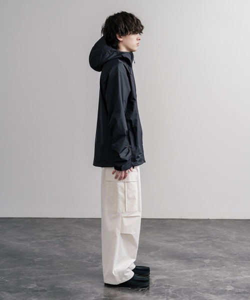 patagonia(パタゴニア)の「Patagonia パタゴニア M'S TORRENTSHELL 3L RAIN JKT トレントシェルレインジャケット/ツバ付きマウンテンパーカー(マウンテンパーカー・メンズ・ブルー/ブラック・S/XL/L/M)」の22枚目の写真