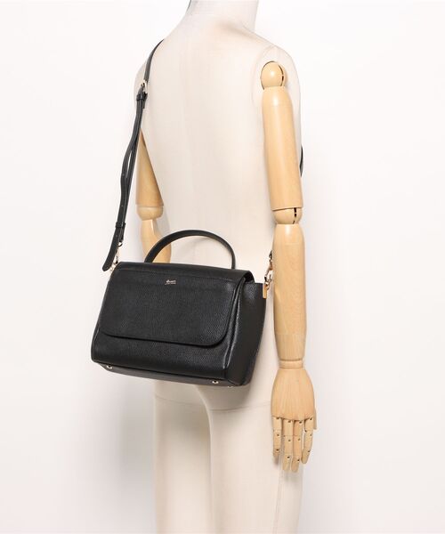 Beau're(ヴュレ)の「【BEAURE】カウレザー 2wayフラップショルダーバッグ B-26330(ショルダーバッグ・レディース・ブラウン/ライトイエロー/グレイッシュベージュ/ワイン/アイボリー/ブラック・FREE)」の15枚目の写真