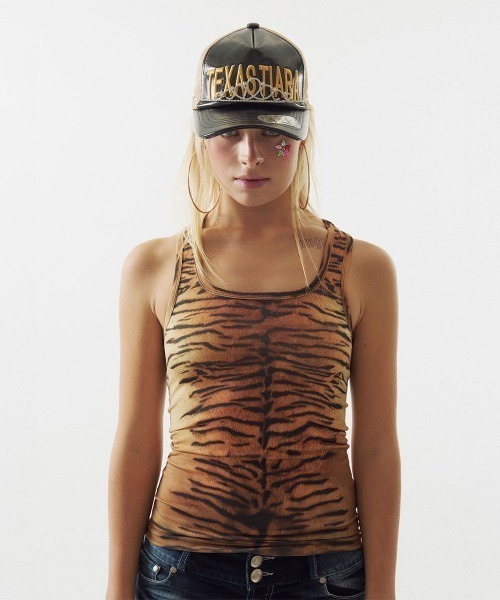 SCULPTOR(スカルプター)の「Queen Trucker Cap(キャップ・レディース・ピンク/ブラック/ブルー・FREE)」の4枚目の写真