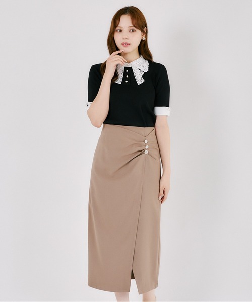 tocco closet(トッコ クローゼット)の「ビジュー付きドレープタックタイトスカート(スカート・レディース・モカ/ブラック・M)」の17枚目の写真