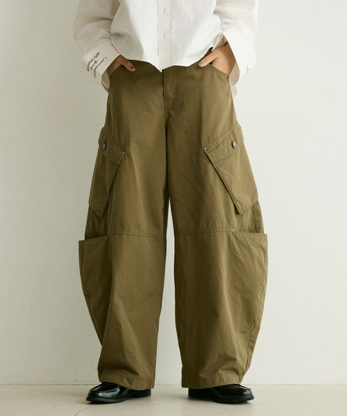 PBLIM(ページボーイリム)の「《UNISEX》ボリュームワイドカーゴパンツ(カーゴパンツ・レディース・ブラック/カーキ・LARGE/MEDIUM)」の19枚目の写真