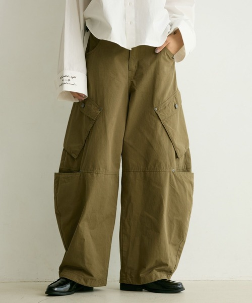 PBLIM(ページボーイリム)の「《UNISEX》ボリュームワイドカーゴパンツ(カーゴパンツ・レディース・ブラック/カーキ・LARGE/MEDIUM)」の20枚目の写真