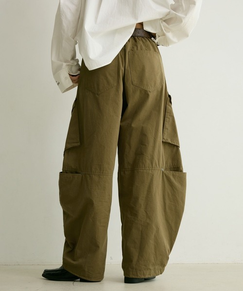 PBLIM(ページボーイリム)の「《UNISEX》ボリュームワイドカーゴパンツ(カーゴパンツ・レディース・ブラック/カーキ・LARGE/MEDIUM)」の22枚目の写真