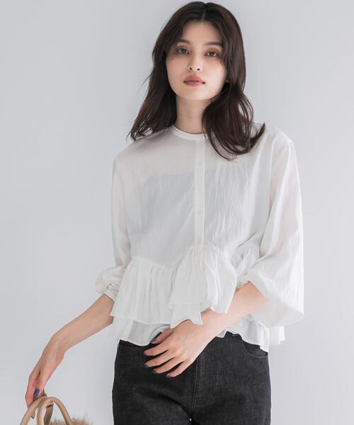 URBAN RESEARCH ROSSO WOMEN(アーバンリサーチ ロッソ)の「『WEB限定』フリルヘムブラウス(シャツ/ブラウス・レディース・ブルー系その他/ブラック/オフホワイト・FREE)」の4枚目の写真