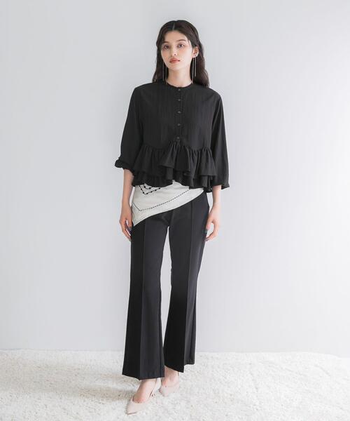 URBAN RESEARCH ROSSO WOMEN(アーバンリサーチ ロッソ)の「『WEB限定』フリルヘムブラウス(シャツ/ブラウス・レディース・ブルー系その他/ブラック/オフホワイト・FREE)」の16枚目の写真