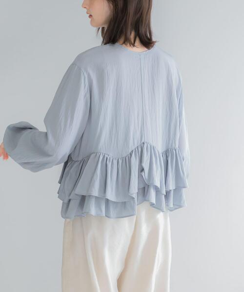 URBAN RESEARCH ROSSO WOMEN(アーバンリサーチ ロッソ)の「『WEB限定』フリルヘムブラウス(シャツ/ブラウス・レディース・ブルー系その他/ブラック/オフホワイト・FREE)」の22枚目の写真