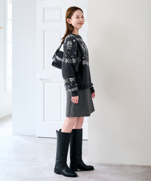 U by SPICK&SPAN(ユーバイスピックアンドスパン)の「フラワーモチーフフェザージャガードニット(ニット/セーター・レディース・チャコールグレー/ボルドー・FREE)」の18枚目の写真