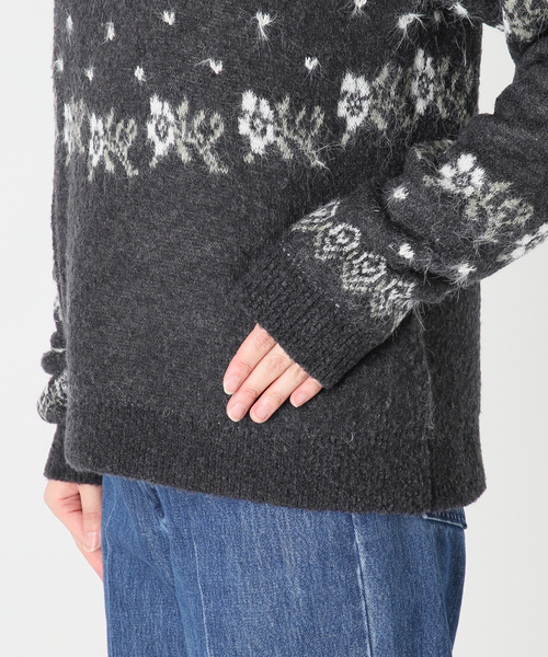 U by SPICK&SPAN(ユーバイスピックアンドスパン)の「フラワーモチーフフェザージャガードニット(ニット/セーター・レディース・チャコールグレー/ボルドー・FREE)」の12枚目の写真