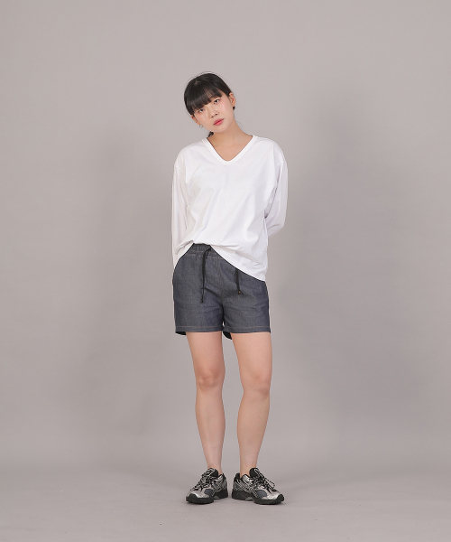 SAINTCREW（セントクルー）の「オーバーサイズ16sコットンVネック長袖TシャツCOL-8A19ホワイト（Tシャツ/カットソー・レディース・その他・FREE）」の7枚目の写真