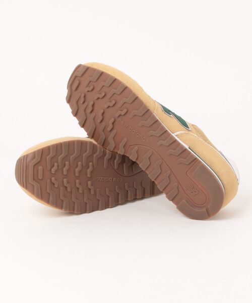 NEW BALANCE（ニューバランス）の「U3733HA（スニーカー・メンズ・ベージュ・27.0cm/27.5cm/28.0cm/29.0cm/25.5cm/26.0cm/26.5cm）」の3枚目の写真