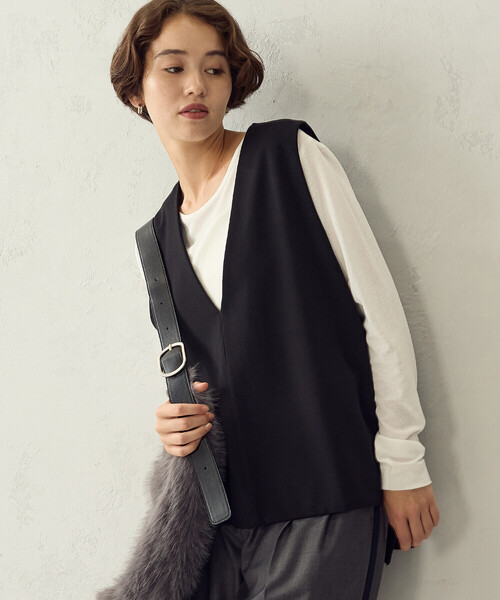 COMME CA ISM（コムサイズム）の「【セットアイテム】ポンチベスト+シアーロンT（Tシャツ/カットソー・レディース・グレイッシュベージュ/ブラック・M/L）」の2枚目の写真