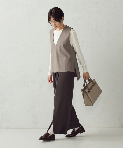 COMME CA ISM（コムサイズム）の「【セットアイテム】ポンチベスト+シアーロンT（Tシャツ/カットソー・レディース・グレイッシュベージュ/ブラック・M/L）」の11枚目の写真