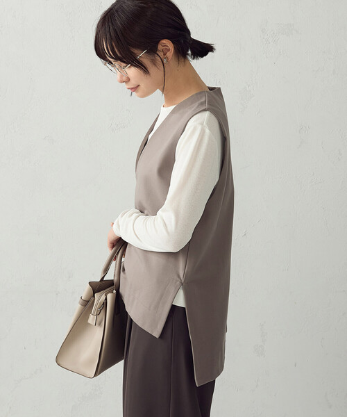 COMME CA ISM（コムサイズム）の「【セットアイテム】ポンチベスト+シアーロンT（Tシャツ/カットソー・レディース・グレイッシュベージュ/ブラック・M/L）」の12枚目の写真